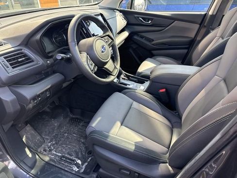 Used 2023 Subaru Ascent Onyx Edition image 6