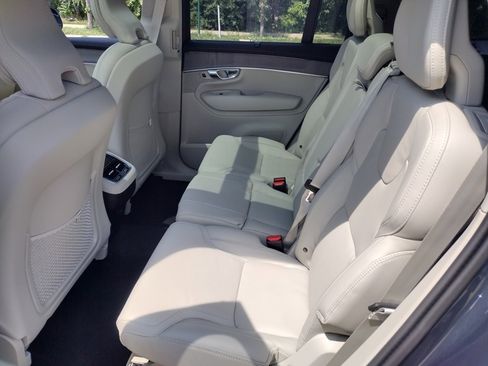New 2026 Volvo XC90 B5 Ultra w/ Protection Package image 22