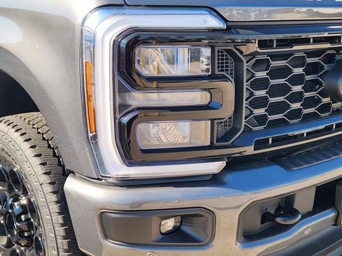 New 2026 Ford F250 Lariat w/ Black Appearance Package AWD/4WD image 6