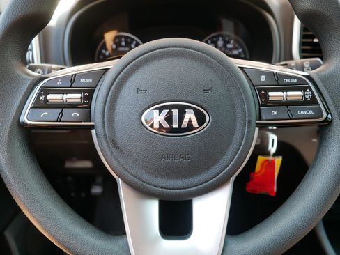 Used 2020 Kia Sportage LX AWD/4WD image 25