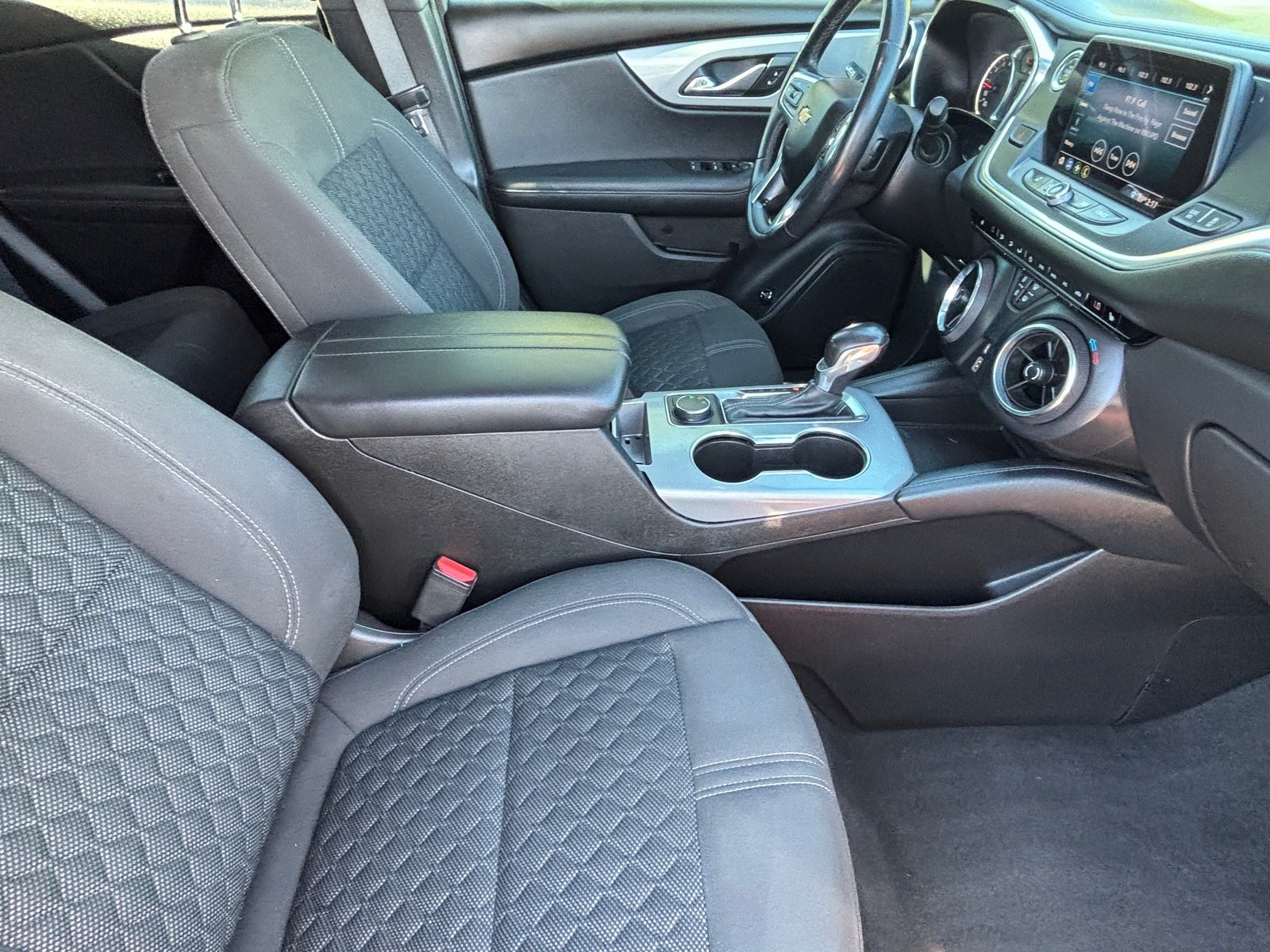 Used 2019 Chevrolet Blazer LT FWD image 31