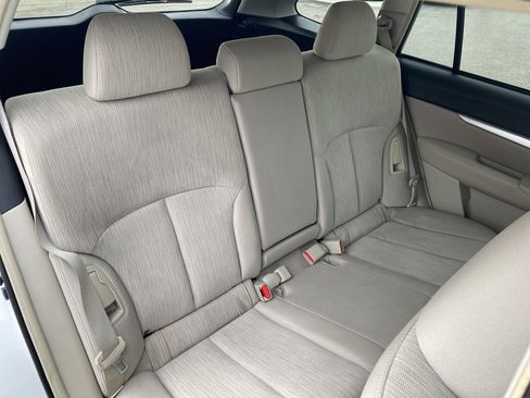 Used 2014 Subaru Outback 2.5i Premium image 20