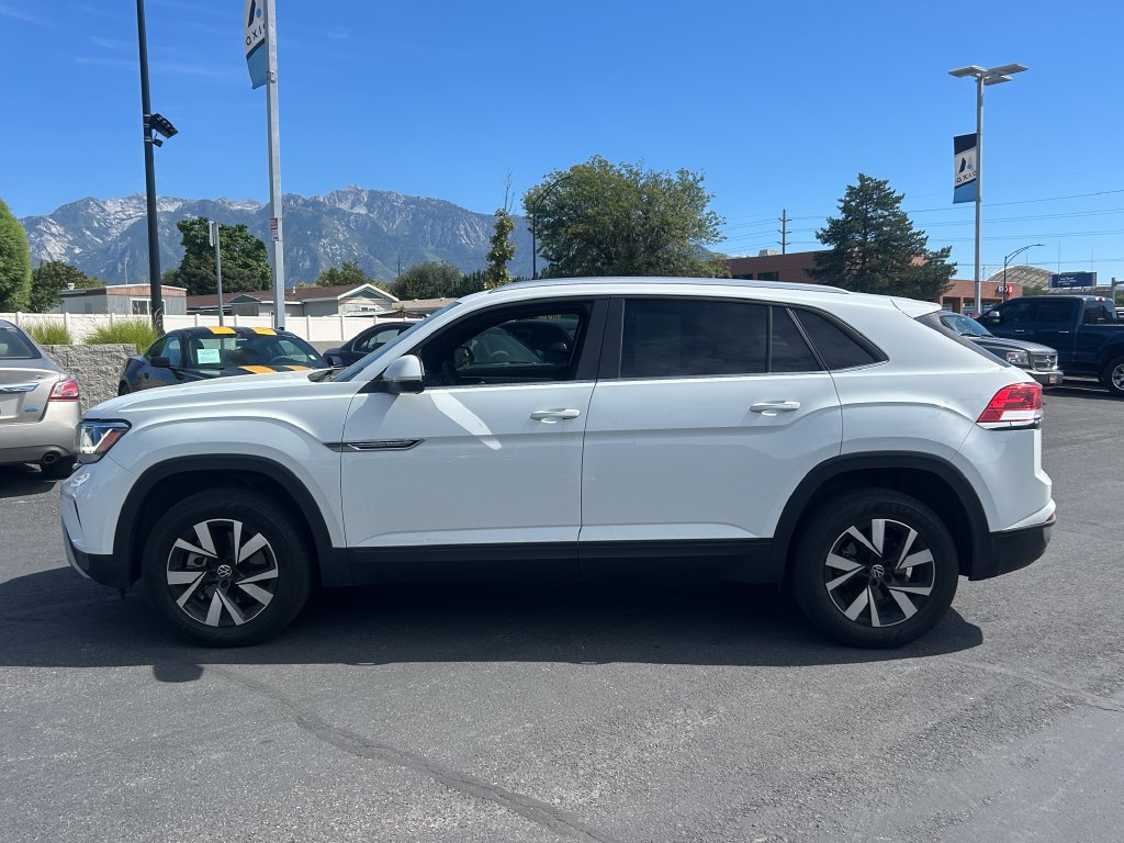 Used 2023 Volkswagen Atlas Cross Sport SE AWD/4WD image 8
