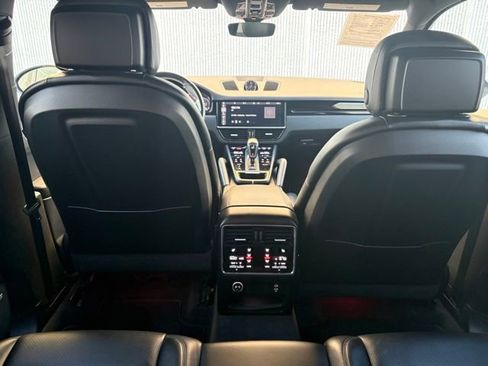 Used 2020 Porsche Cayenne S AWD/4WD image 39
