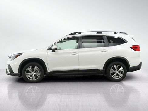 Used 2023 Subaru Ascent Premium w/ Convenience Package AWD/4WD image 2