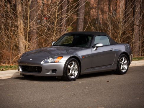Used 2001 Honda S2000 image 23