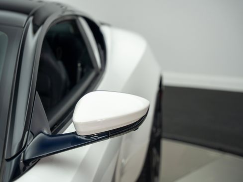 Used 2019 Aston Martin DBS Superleggera RWD image 25