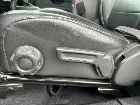 Used 2023 Jeep Wrangler Unlimited Sahara w/ Cold Weather Group image 13