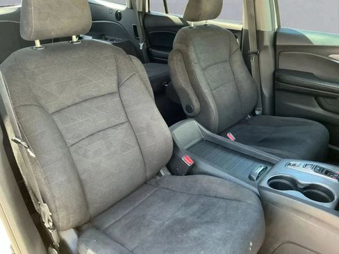 Used 2021 Honda Pilot EX image 23