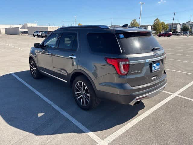 Used 2017 Ford Explorer Platinum AWD/4WD image 3