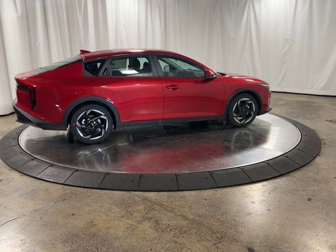 New 2025 Kia K4 EX image 9