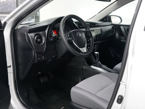 Used 2017 Toyota Corolla SE FWD image 21