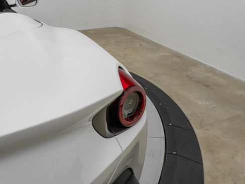 Certified 2020 Ferrari Portofino Base image 55