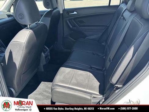 Certified 2021 Volkswagen Tiguan SE AWD/4WD image 12