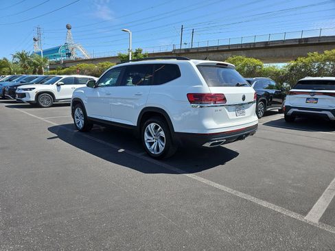 Used 2023 Volkswagen Atlas SE w/ Panoramic Sunroof Package FWD image 7