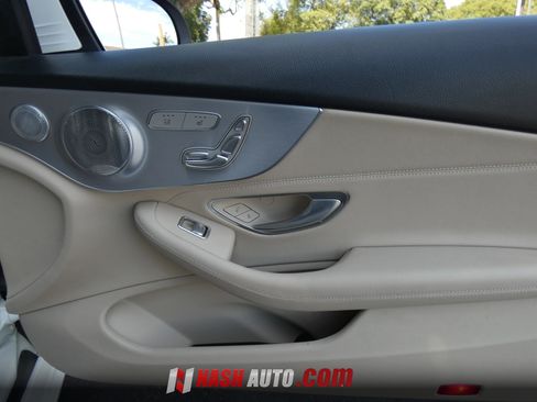 Used 2020 Mercedes-Benz C 300 Cabriolet image 36