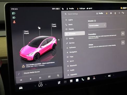 Used 2023 Tesla Model Y Performance AWD/4WD image 28