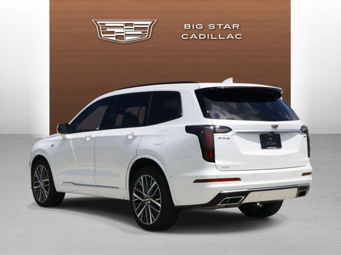 Certified 2025 Cadillac XT6 Sport w/ Technology Package AWD/4WD image 3
