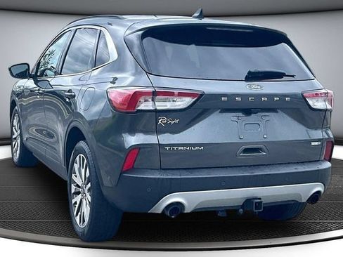 Used 2020 Ford Escape Titanium w/ Titanium Premium Package 2.0 AWD/4WD image 4
