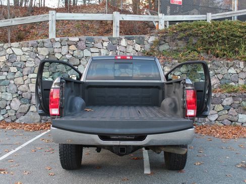 Used 2017 RAM 3500 Tradesman w/ Chrome Appearance Group image 10