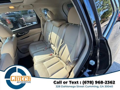 Used 2015 Nissan Rogue SL w/ SL Premium Package FWD image 16