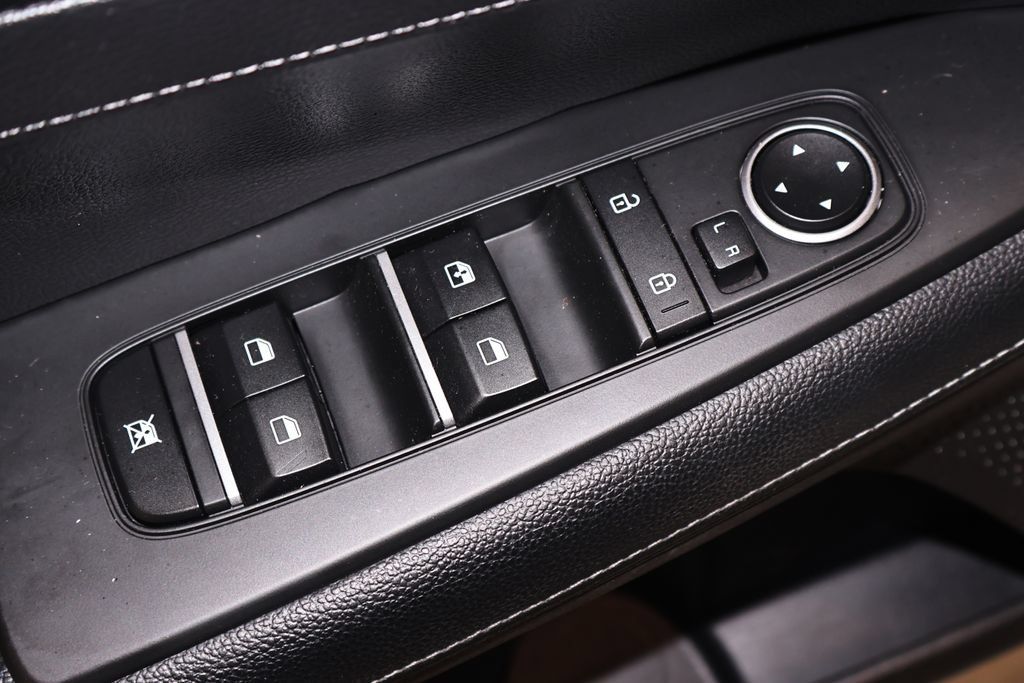 Used 2022 Kia Forte GT-Line w/ GT-Line Premium Package FWD image 11