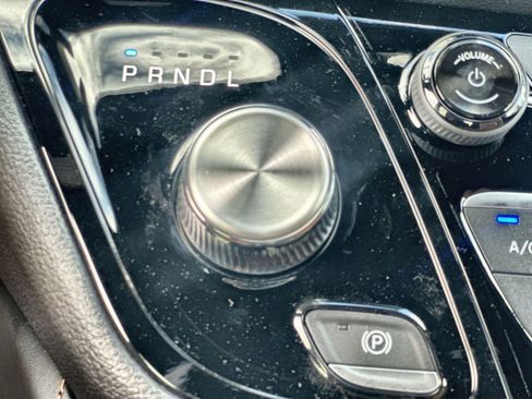 New 2026 Chrysler Pacifica Pinnacle w/ Trailer Tow Group image 21