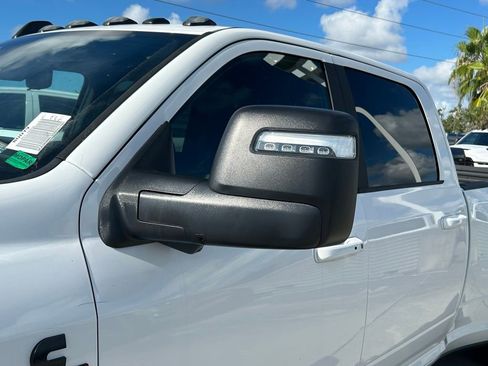 New 2025 RAM 3500 Limited image 23