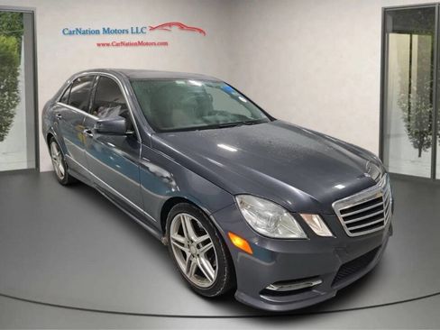 Used 2013 Mercedes-Benz E 350 4MATIC Sedan image 1