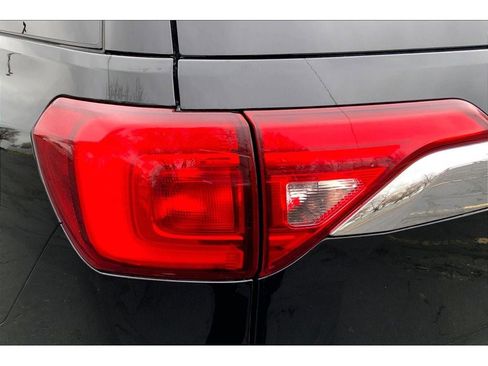 Used 2019 GMC Acadia Denali image 31