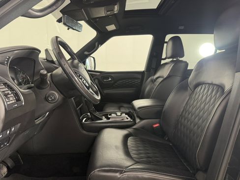 Used 2024 INFINITI QX80 Sensory AWD/4WD image 18