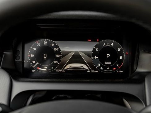 Used 2024 Land Rover Discovery Sport Dynamic SE image 17