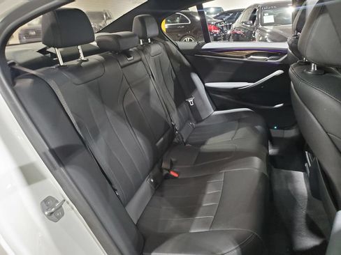 Used 2021 BMW 530e w/ Parking Assistance Package RWD image 22