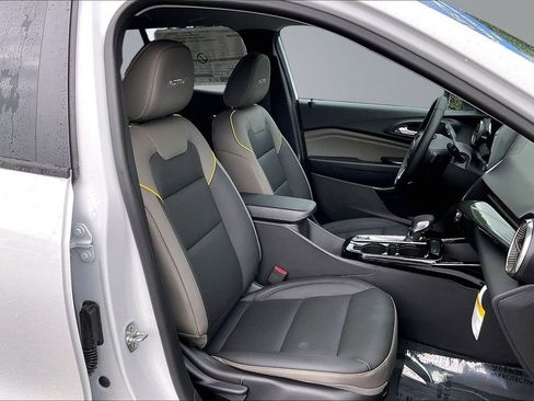 New 2026 Chevrolet Trax ACTIV FWD image 11