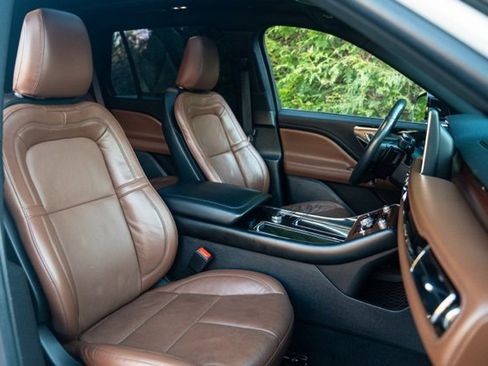 Used 2022 Lincoln Aviator Grand Touring w/ Equipment Group 301A image 36