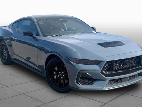 Certified 2025 Ford Mustang GT Premium RWD image 3