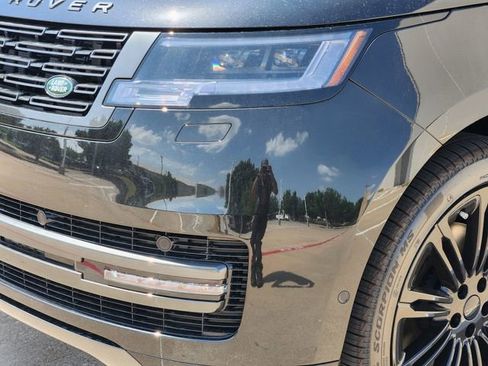 New 2026 Land Rover Range Rover Long Wheelbase SE AWD/4WD image 5
