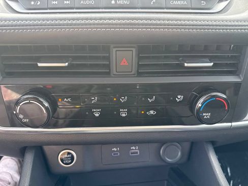 Used 2023 Nissan Rogue S AWD/4WD image 21