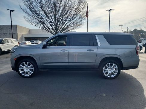 Certified 2023 Chevrolet Suburban High Country AWD/4WD image 5