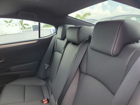Certified 2023 Lexus ES 350 F Sport FWD image 12