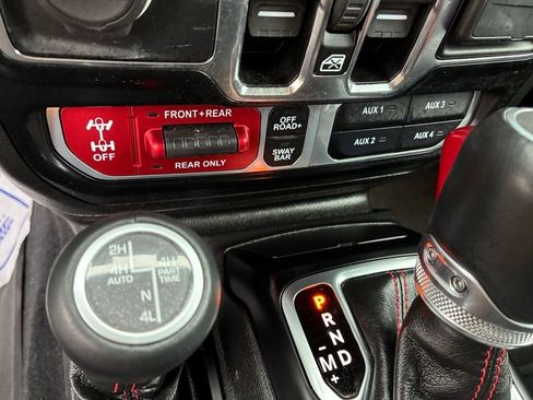 Used 2022 Jeep Wrangler Unlimited Rubicon w/ LED Lighting Group image 41