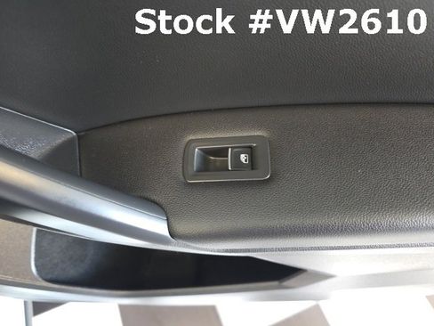 Certified 2021 Volkswagen Tiguan SEL image 38