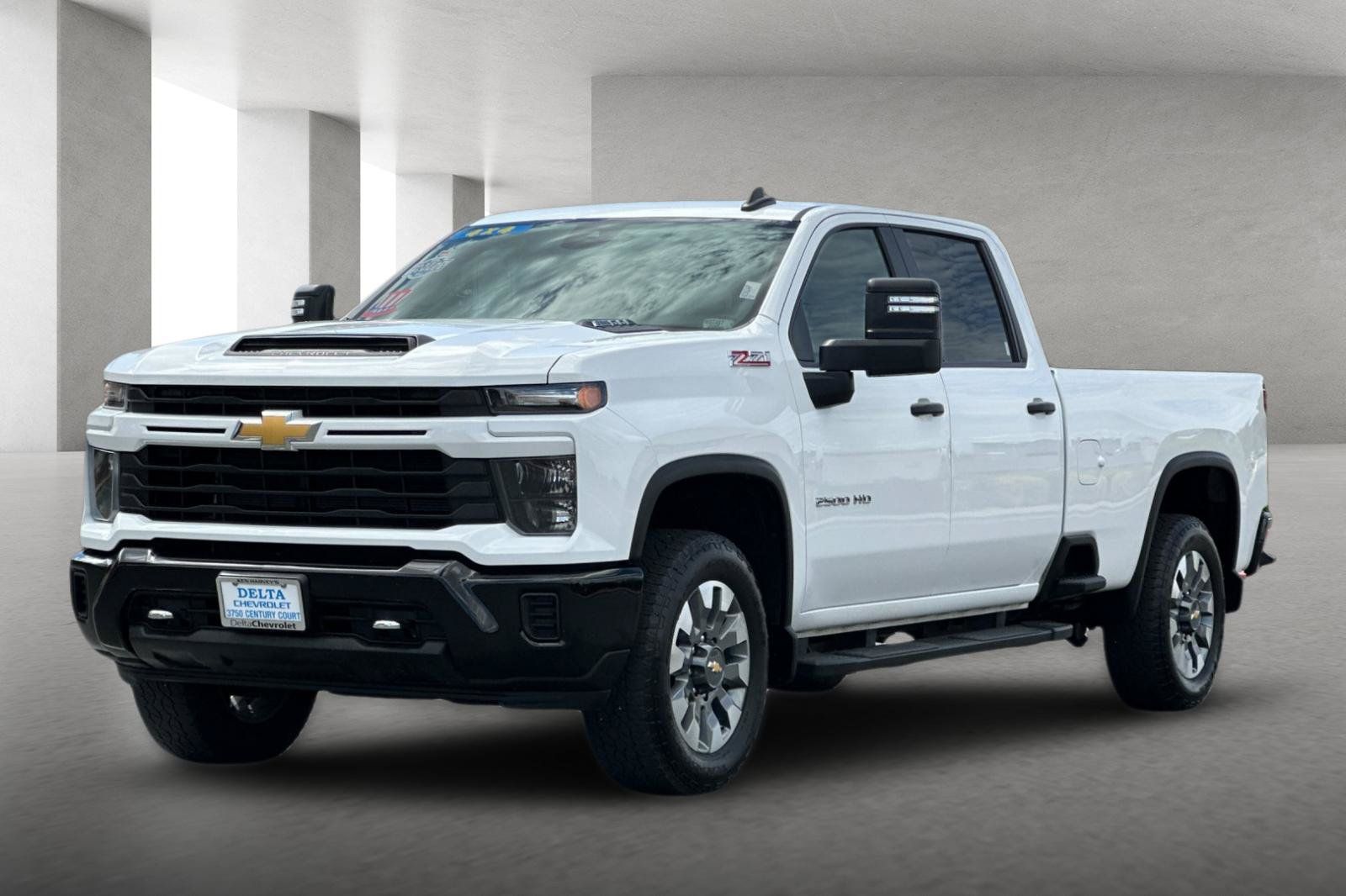 Used 2024 Chevrolet Silverado 2500 Custom w/ Custom Value Package AWD/4WD image 8