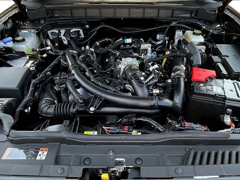 Used 2024 Ford Bronco Badlands image 24