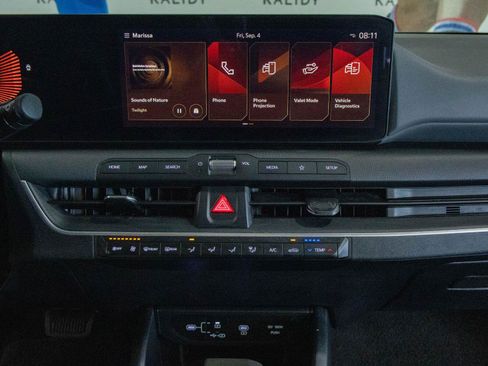 Used 2025 Kia K4 FWD image 4