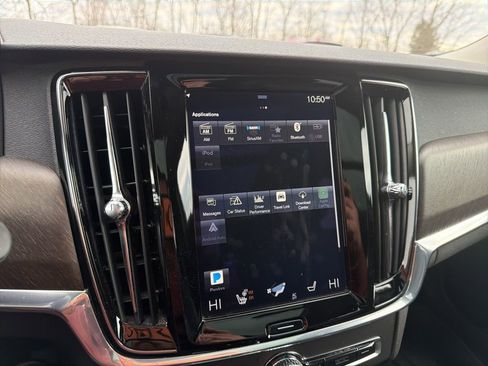 Used 2018 Volvo V90 T6 Cross Country w/ Convenience Package image 31