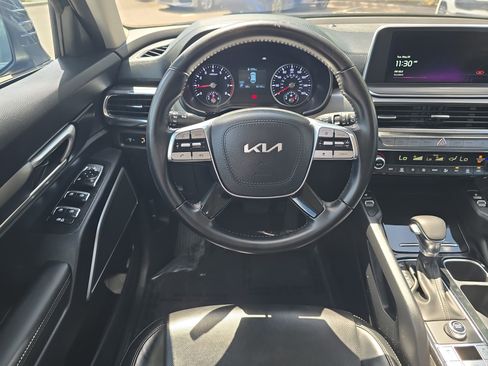 Certified 2022 Kia Telluride S FWD image 13