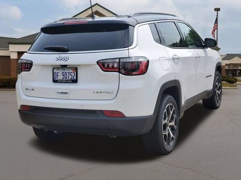 Used 2026 Jeep Compass Limited AWD/4WD image 3