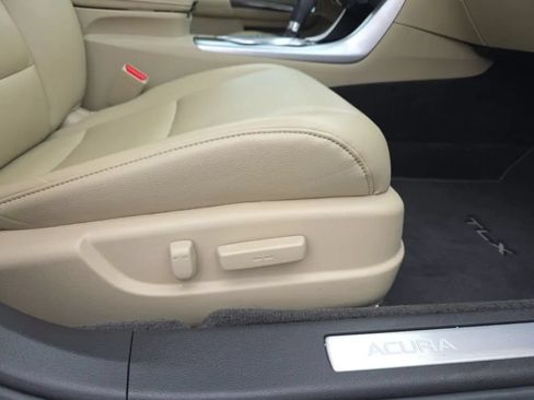 Used 2018 Acura TLX FWD image 45