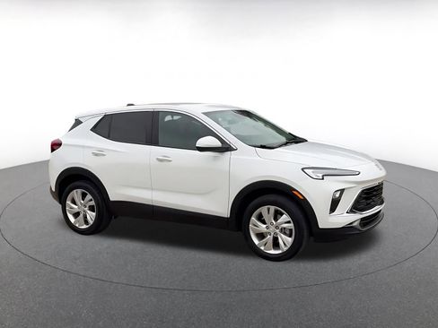 Used 2025 Buick Encore GX Preferred image 2